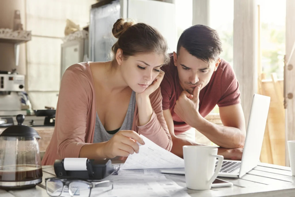 Should Couples Have Joint Finances? Pros and Cons.
